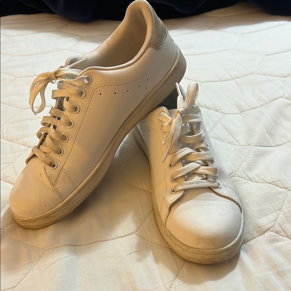 Time and Tru White Sneakers